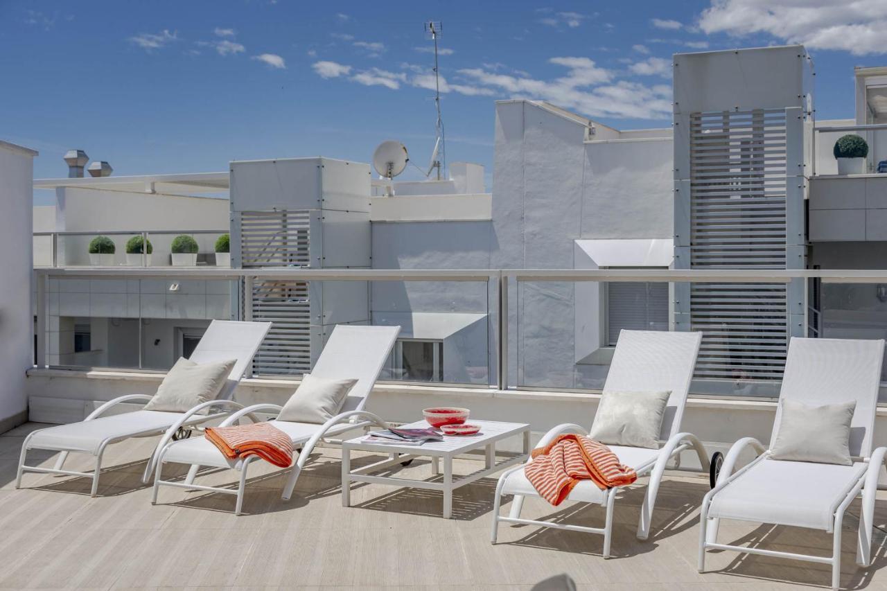 Lab5- Modern3 Bedroom Penthouse San Pedro Apartemen *