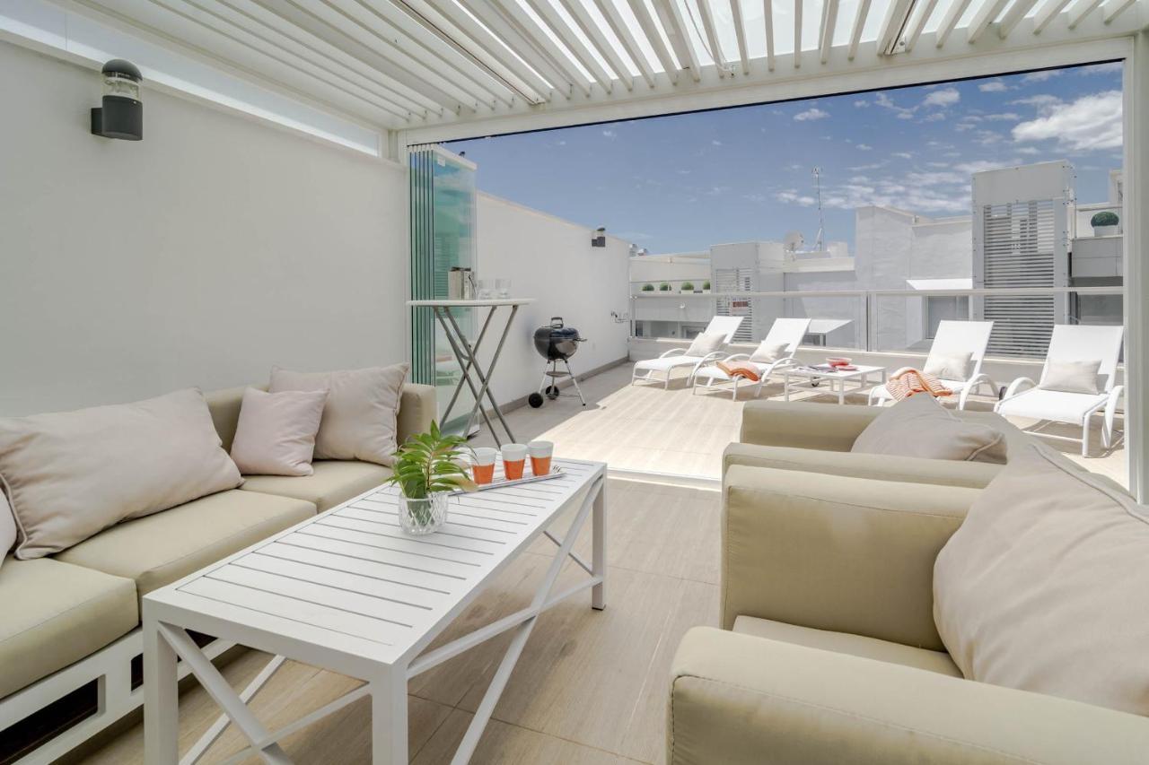 Apartemen Lab5- Modern3 Bedroom Penthouse San Pedro *